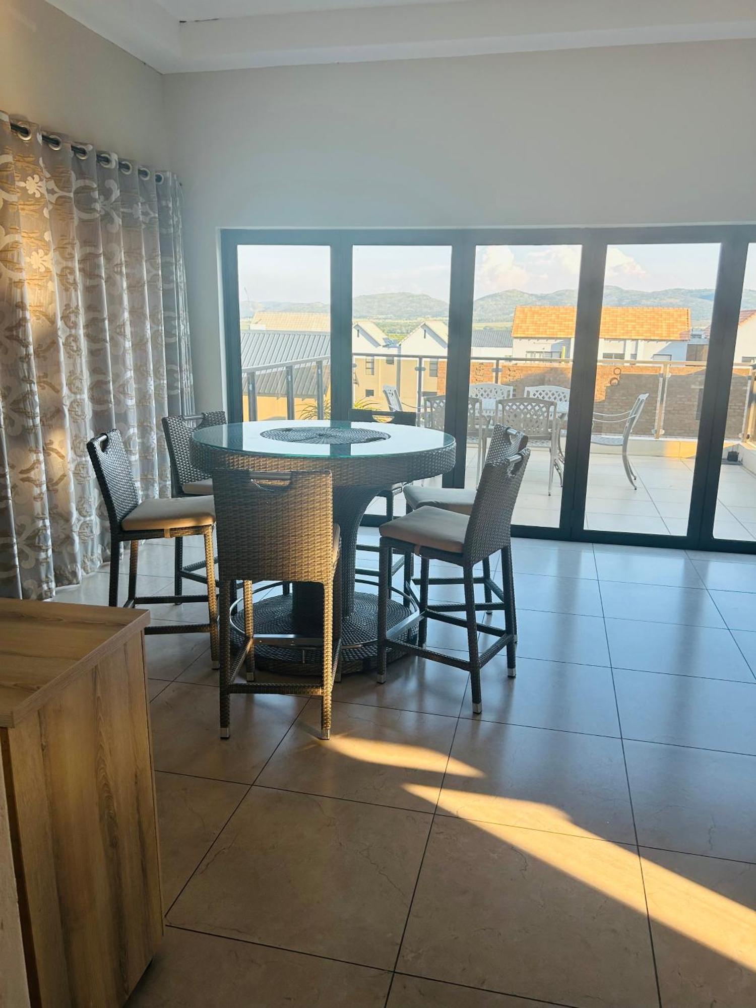 Bluewave Lifestyle Villa Hartbeespoort Exteriör bild