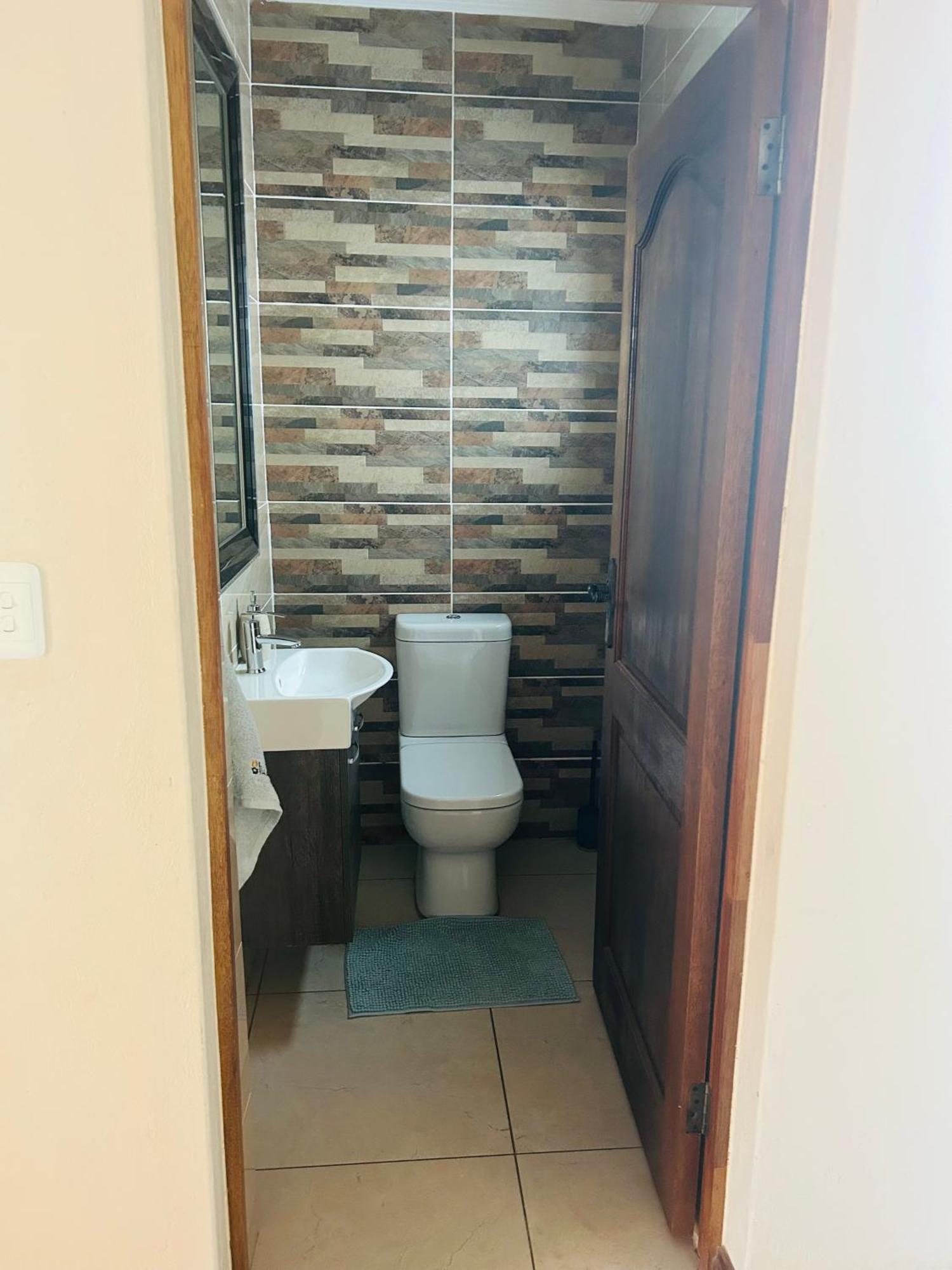 Bluewave Lifestyle Villa Hartbeespoort Exteriör bild